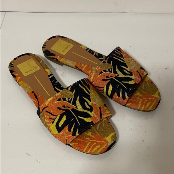 Dolce Vita Shoes - Dolce Vita Orange and Black Leaf Sandals